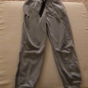 Boys gray under armor sweatpants